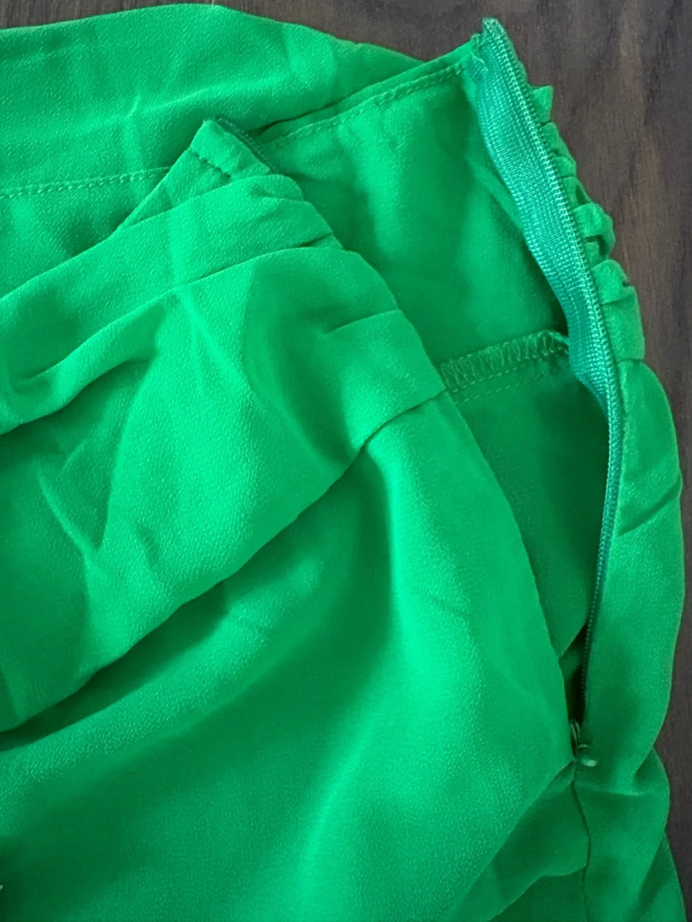 Pretty Little Thing Low Waist Wide Leg Sheer Green Chiffon Beach Pants NWT Sheer